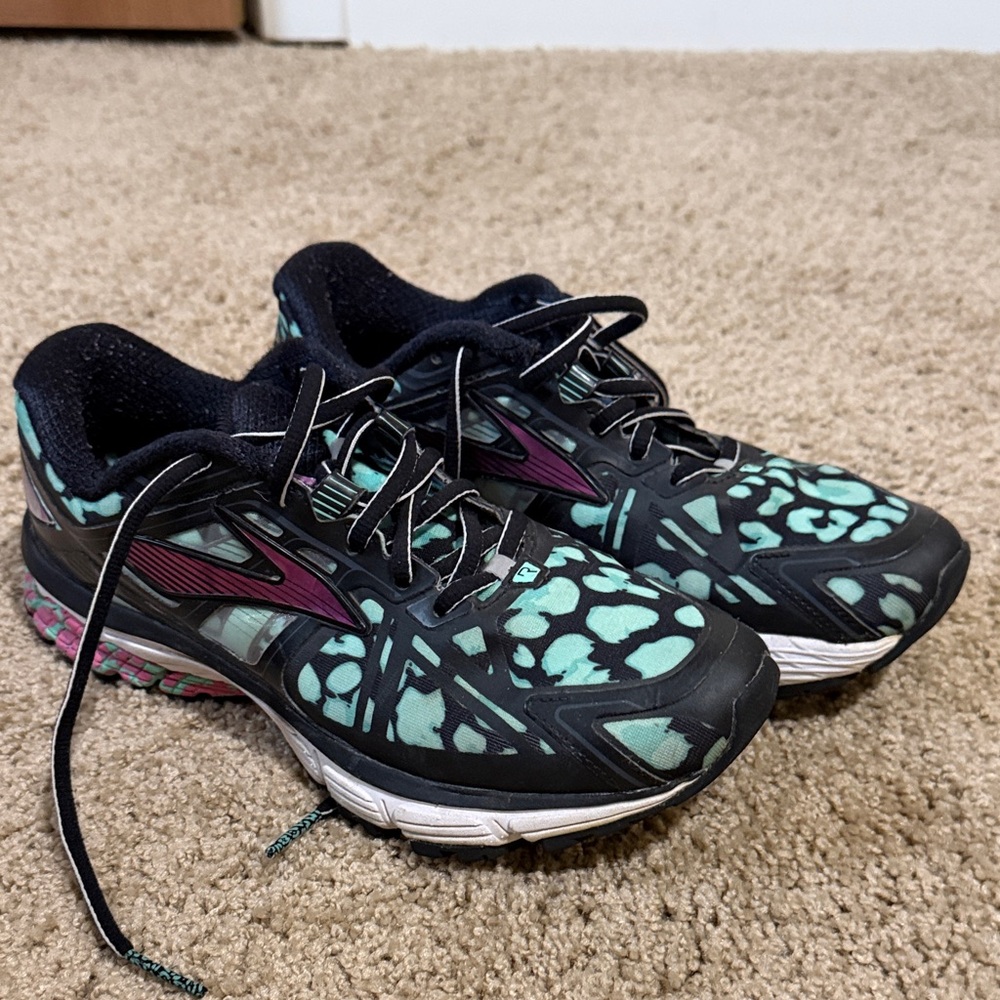 Brooks Running Ravenna